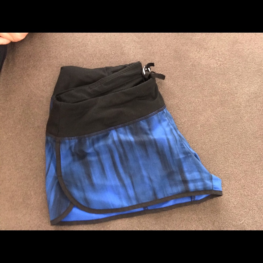 Nike blue/black shorts 🦋